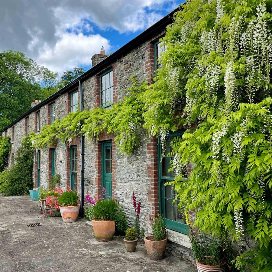Вилла The Stable Yard House At Burtown House & Gardens Атай Экстерьер фото